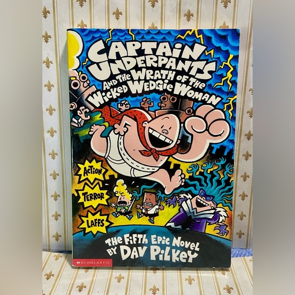 Scholastic Other - 📚 3/$15 Vintage Scholastic Captain Underpants The Fifth Epic Novel